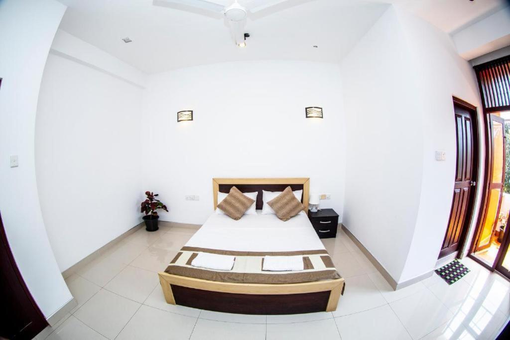 Hotel Blue Bird Νεγκόμπο Εξωτερικό φωτογραφία