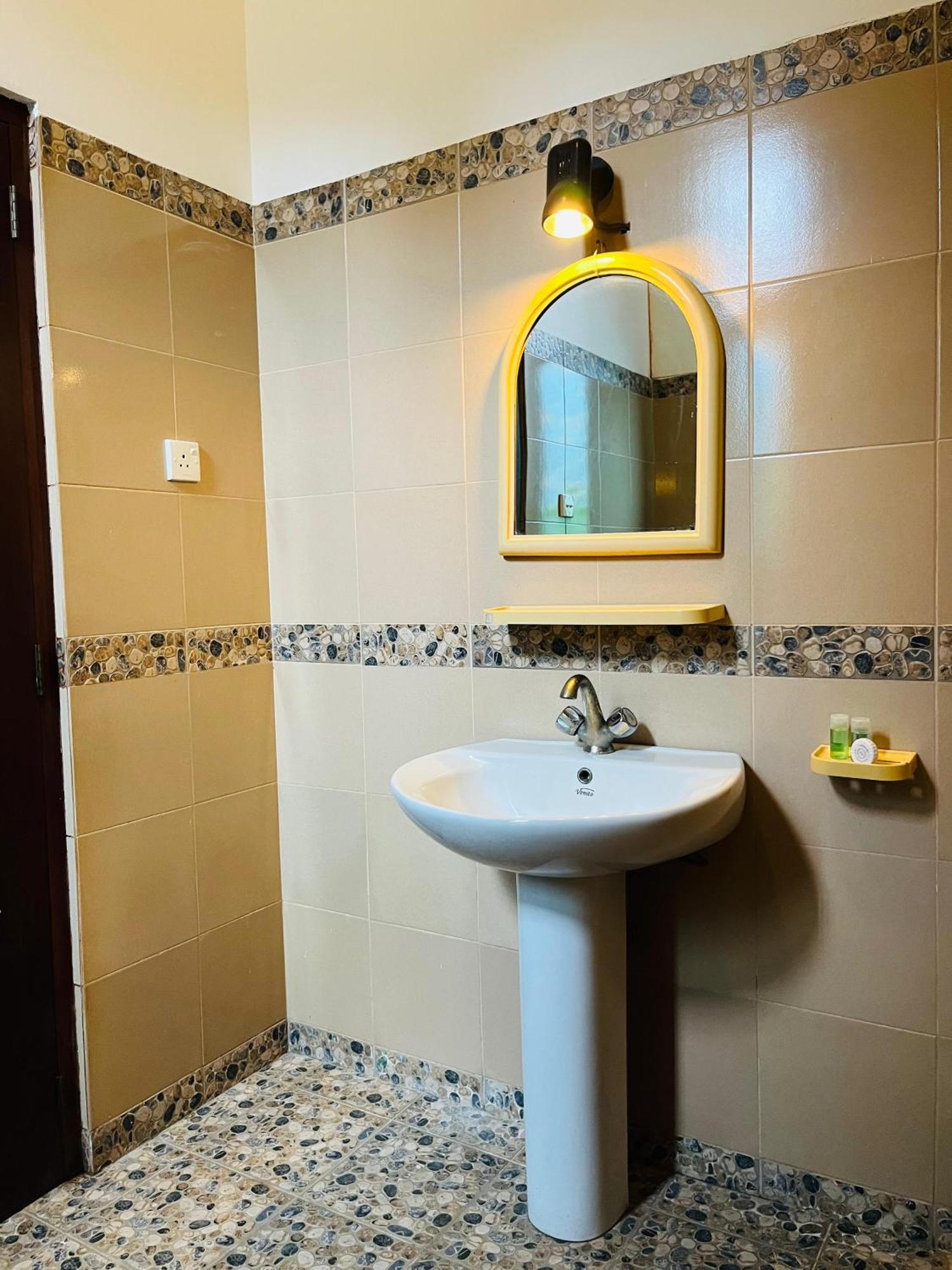 Hotel Blue Bird Νεγκόμπο Εξωτερικό φωτογραφία