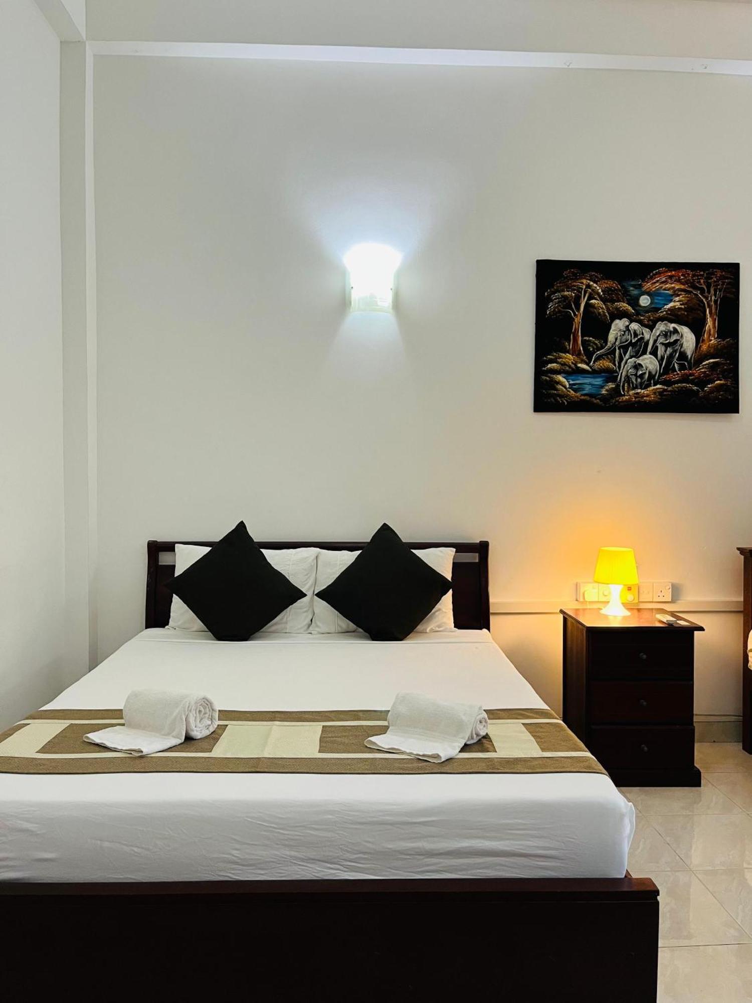 Hotel Blue Bird Νεγκόμπο Εξωτερικό φωτογραφία