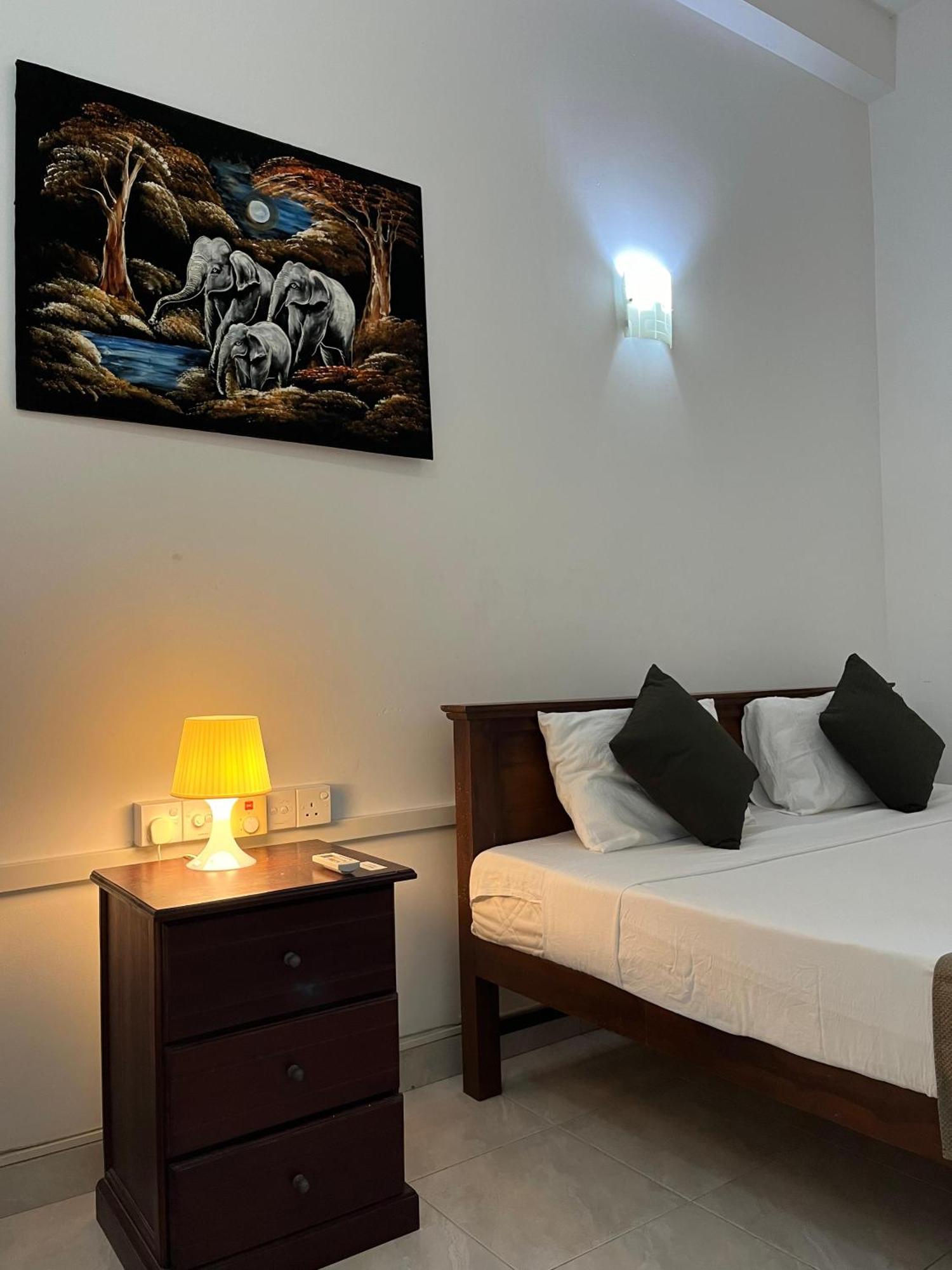 Hotel Blue Bird Νεγκόμπο Εξωτερικό φωτογραφία