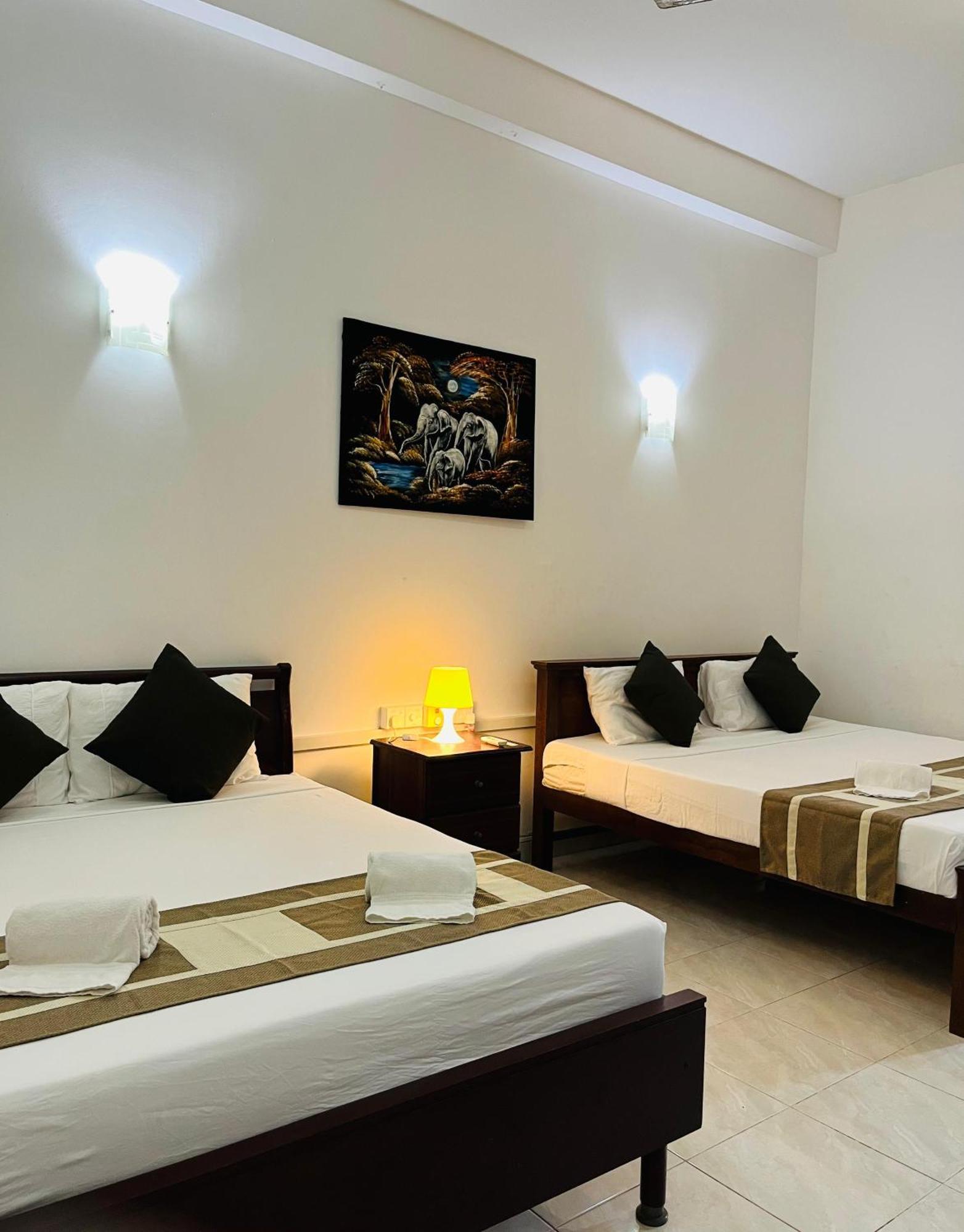 Hotel Blue Bird Νεγκόμπο Εξωτερικό φωτογραφία