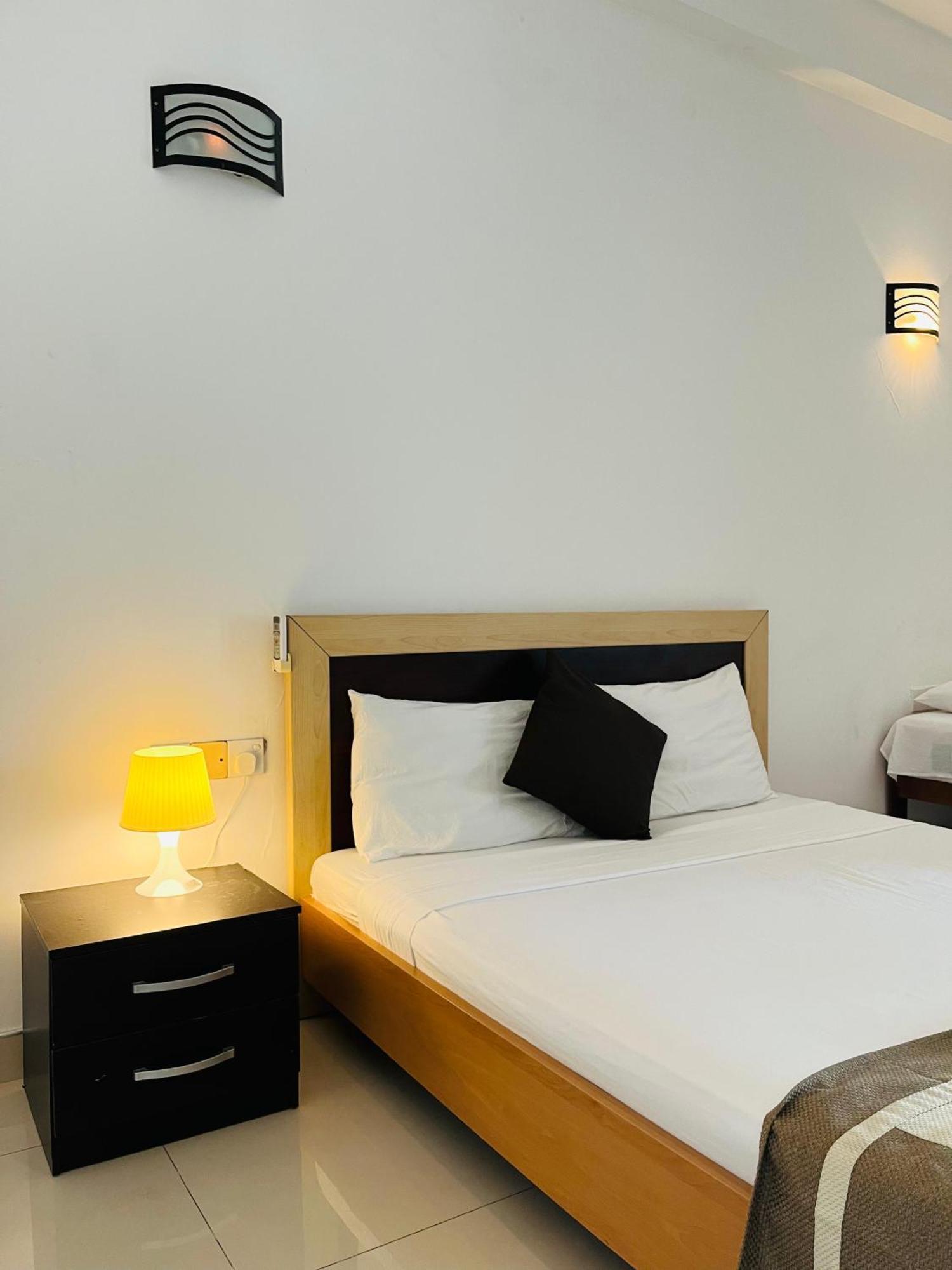Hotel Blue Bird Νεγκόμπο Εξωτερικό φωτογραφία